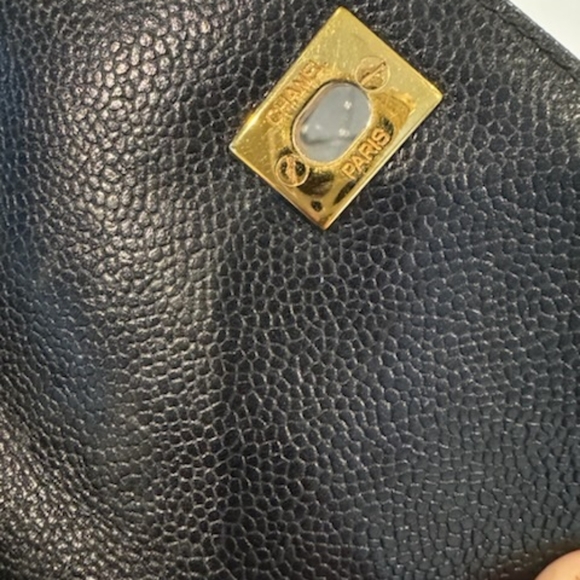 Chanel Crossbody Handbag Caviar Leather - Picture 11 of 16